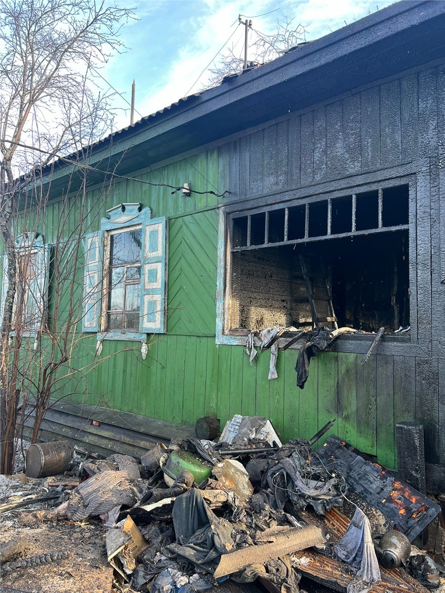 Три человека погибли при пожаре в Дивногорске | 30.03.2024 | Красноярск -  БезФормата