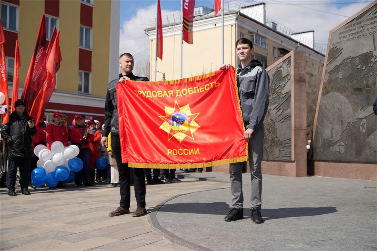 Благодарность за поздравления с днем рождения в прозе