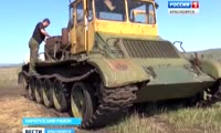 В Каратузском районе пашут землю на танке