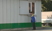 В Красноярске на конечных остановках позакрывали общественные туалеты