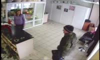 Грабитель в цветочном павильоне