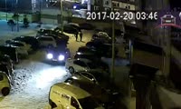 Ночные пассажиры вдвоем избили красноярского таксиста