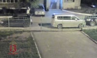 Полиция зафиксировала на видео момент кражи авто