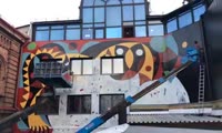 Как создавали огромное пано картины Поздеева в центре Красноярска