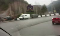 Под Красноярском опрокинулся грузовик