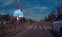 Видеозапись помогла привлечь к ответственности водителя внедорожника, проехавшего на «красный»