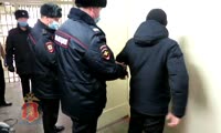 В Красноярском крае полицейские оперативно задержали подозреваемых в серии угонов
