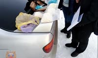 В Красноярском крае сотрудники ГИБДД изъяли у пассажира автомобиля наркотики в особо крупном размере