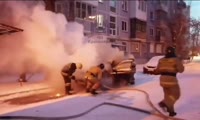 На улице Матросова сгорела машина