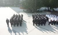 В Красноярске состоялся гарнизонный развод нарядов полиции, заступающих на охрану общественного порядка