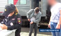В Красноярском крае транспортные полицейские пресекли мелкое хулиганство в пассажирском поезде