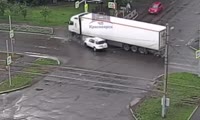 Авария на Павлова в Красноярске