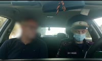 Автоинспекторы Красноярска дважды задержали водителя, осуществлявшего незаконную перевозку людей