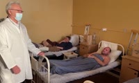Александр Усс в гарнизонном военном госпитале с участниками специальной военной операции