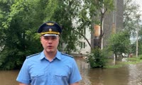 Заместитель прокурора Красноярска Сергей Арсеньев комментирует подтопление жилых домов после ливня