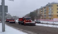 Уборка дорог Красноярска от снега 29 октября