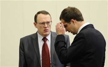 Кто не в зале, тот без прав