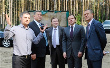 Губернатор занес топор