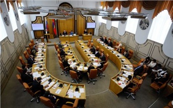 Горсовет вновь обсуждал насущное 