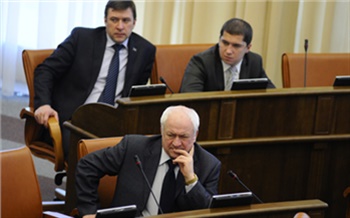 Законодатели против исполнителей