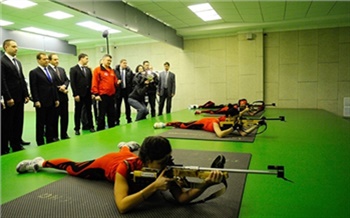 Дмитрий Медведев встал на лыжню