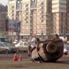 На перекрестке в Советском районе Красноярска перевернулась иномарка