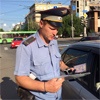 Во время рейда полиции в Красноярске один из нарушителей пытался спрятаться в гараже