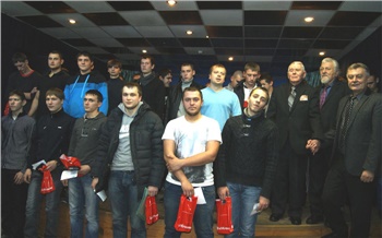 Мы теперь солдаты