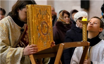 Фоторепортаж: Красноярск встретил Пасху