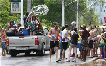Тай-блог: Смена сезонов. Сонгкран