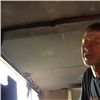 Мужчина обустроил землянку у часовни на Караульной горе Красноярска (видео)