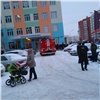 Из красноярской поликлиники эвакуировали почти 300 человек
