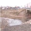 Опубликовано видео нападения на красноярца после замечания о мойке авто в реке