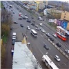 На Партизана Железняка столкнулись четыре авто и упал пассажир троллейбуса (видео)