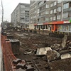 На месте снесенных ларьков в центре Красноярска начали благоустраивать сквер