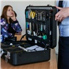 Эксперт-криминалист показала красноярским студентам содержимое своего чемоданчика