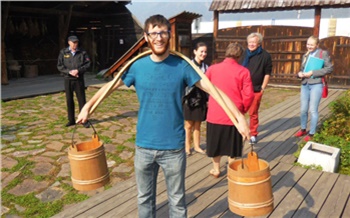 «Ощущаю себя Брэдом Питтом»: как живётся французскому волонтёру в Красноярске