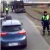 Бастующих дальнобойщиков не пустили в Красноярск из-за теплой погоды (видео)