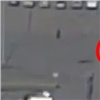 Неумелый дрифт на парковке красноярской «Планеты» закончился аварией (видео)