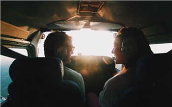 «В авиации кризис — летают даже по купленным правам»: истории красноярского пилота