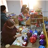Красноярские ветераны побывали на фабрике игрушек