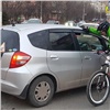 «Похоже на подставу»: велосипедист врезался в машину автоледи и потребовал 300 тысяч (видео)
