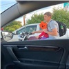 Красноярцев возмутил водитель мотоцикла с маленьким ребёнком 