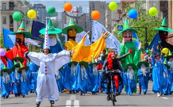 Дорогу мимам в «Фэнтези град»: как красноярцы отметили День защиты детей