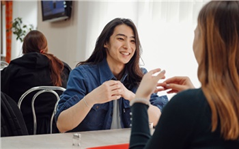 «Мне было страшно есть русские суши»: как японец прочитал Ницще и переехал в Красноярск