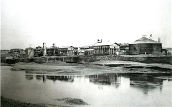 «Нашу соль подавали к царскому столу»: как красноярец возродил завод в глухой тайге и придумал жидкие приправы и специи