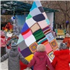 «Из колб и упаковки»: красноярские школьники и детсадовцы показали свои необычные новогодние ёлки