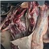 В Красноярск не пустили подозрительную баранину и говядину. Мясо валялось на полу грязной машины