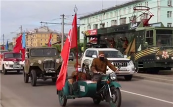 «Душа разрывается от радости и скорби»: как красноярцы удаленно отмечали День Победы
