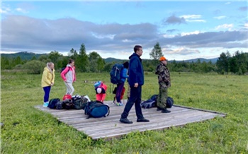 «В ожидании вертолёта мы парились в бане»: как на самом деле спасали красноярских туристов на разлившейся Мине